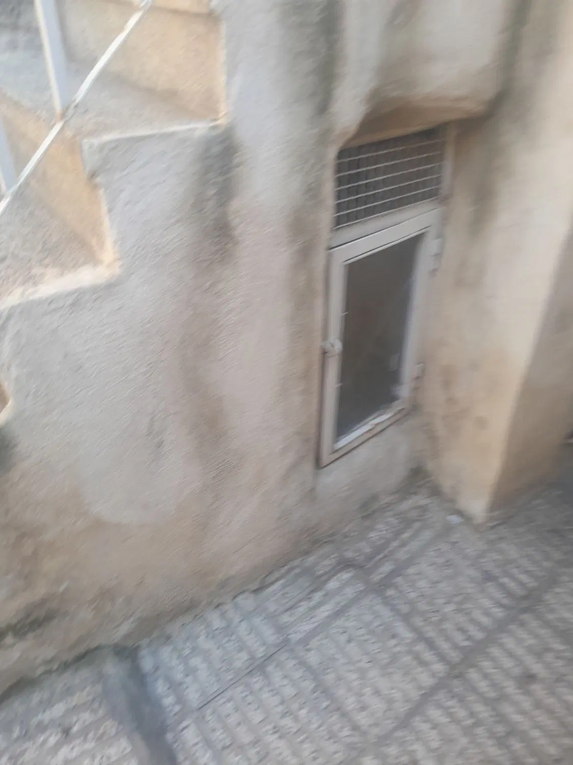 مشاور املاک شیخلو
