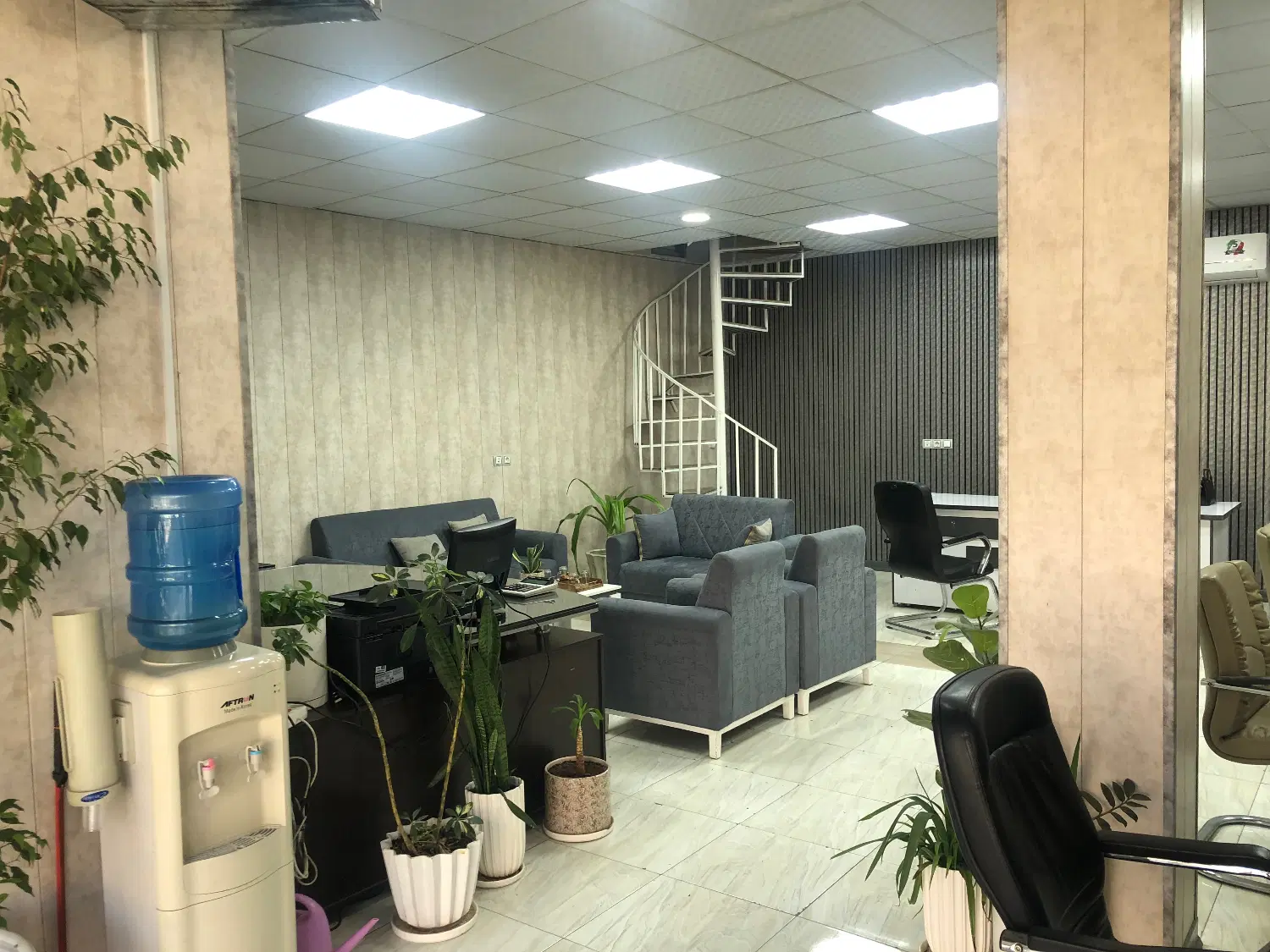 مغازه در بازارچه دروازه کازرون