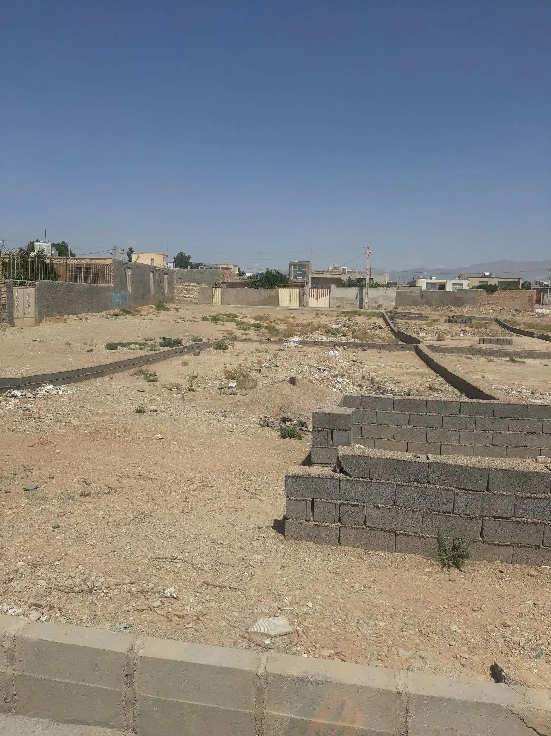 زمین مسکونی