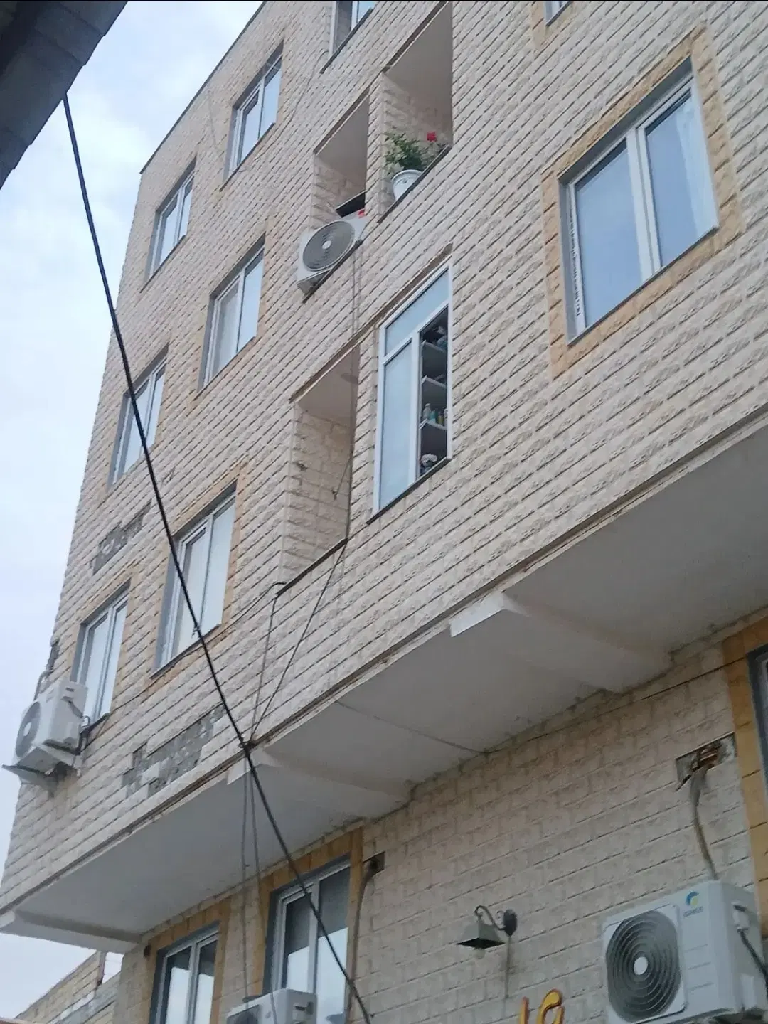 آپارتمان ۸۵ متر دوخوابه