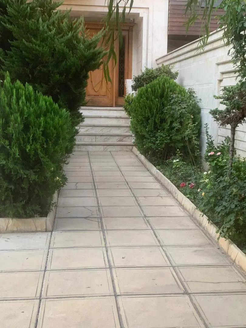 ۵۲۰متر ویلایی جهت اداری وغیره...