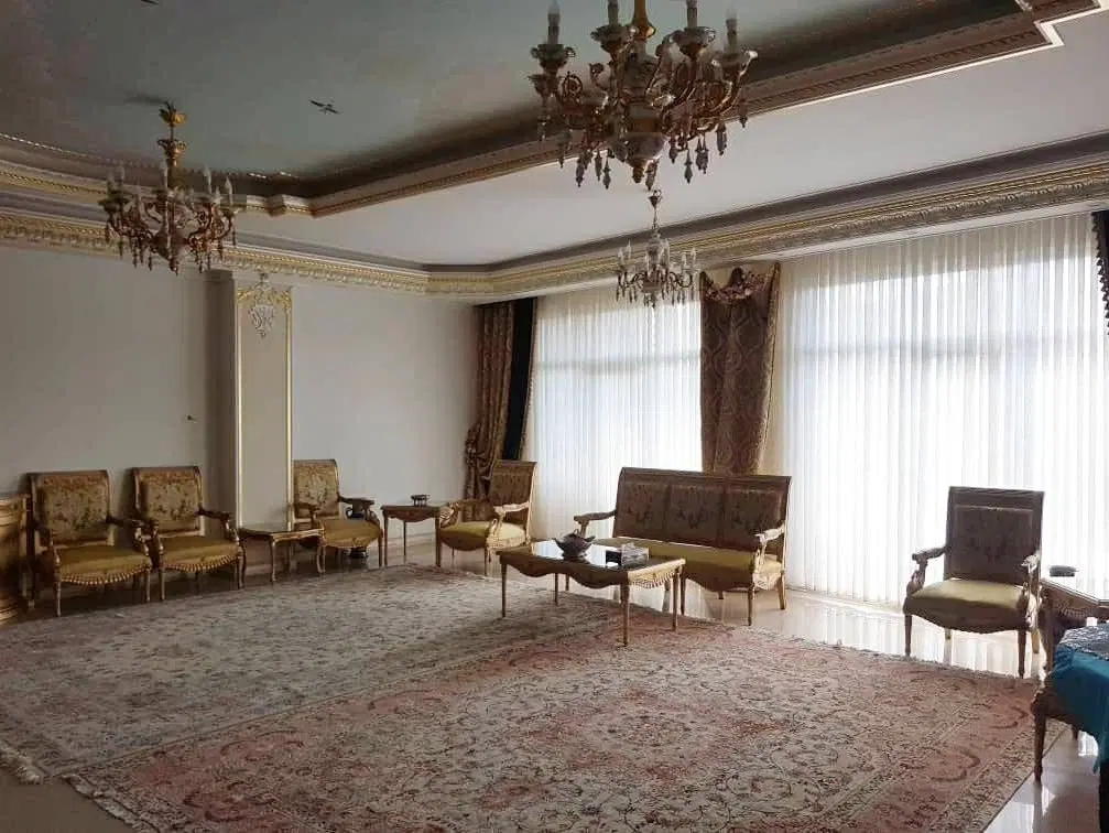 آپارتمان تکواحدی _ ۱۶۰ متر _ مطبخ دار