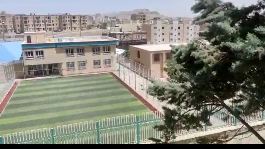 واحد پاوان با منظره عالی