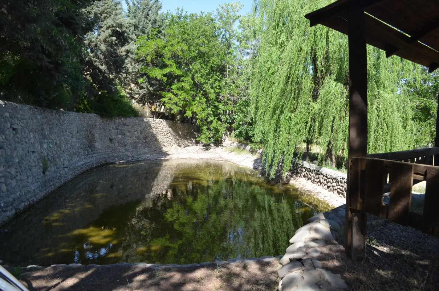 اسبداری، اصطبل