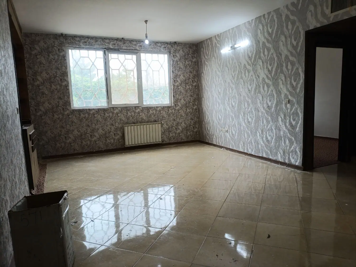 آپارتمان مرکز شهر عمارت هشتم سند تک برگ