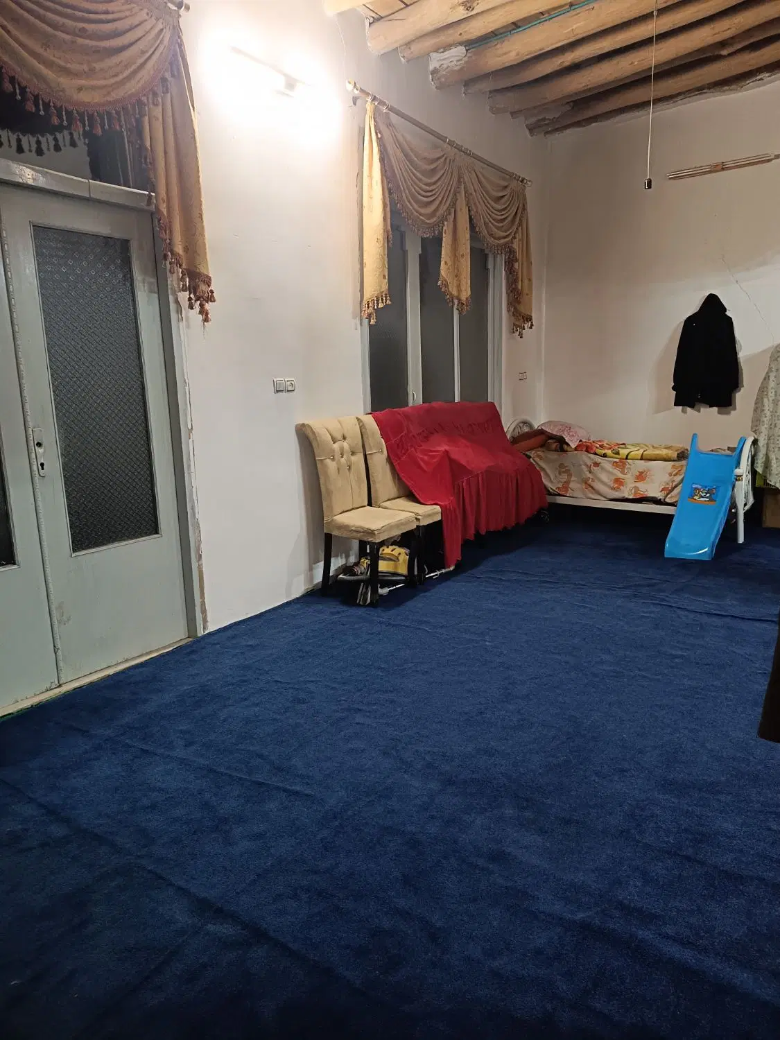 خانه و باغ ویلایی دیزج بالا