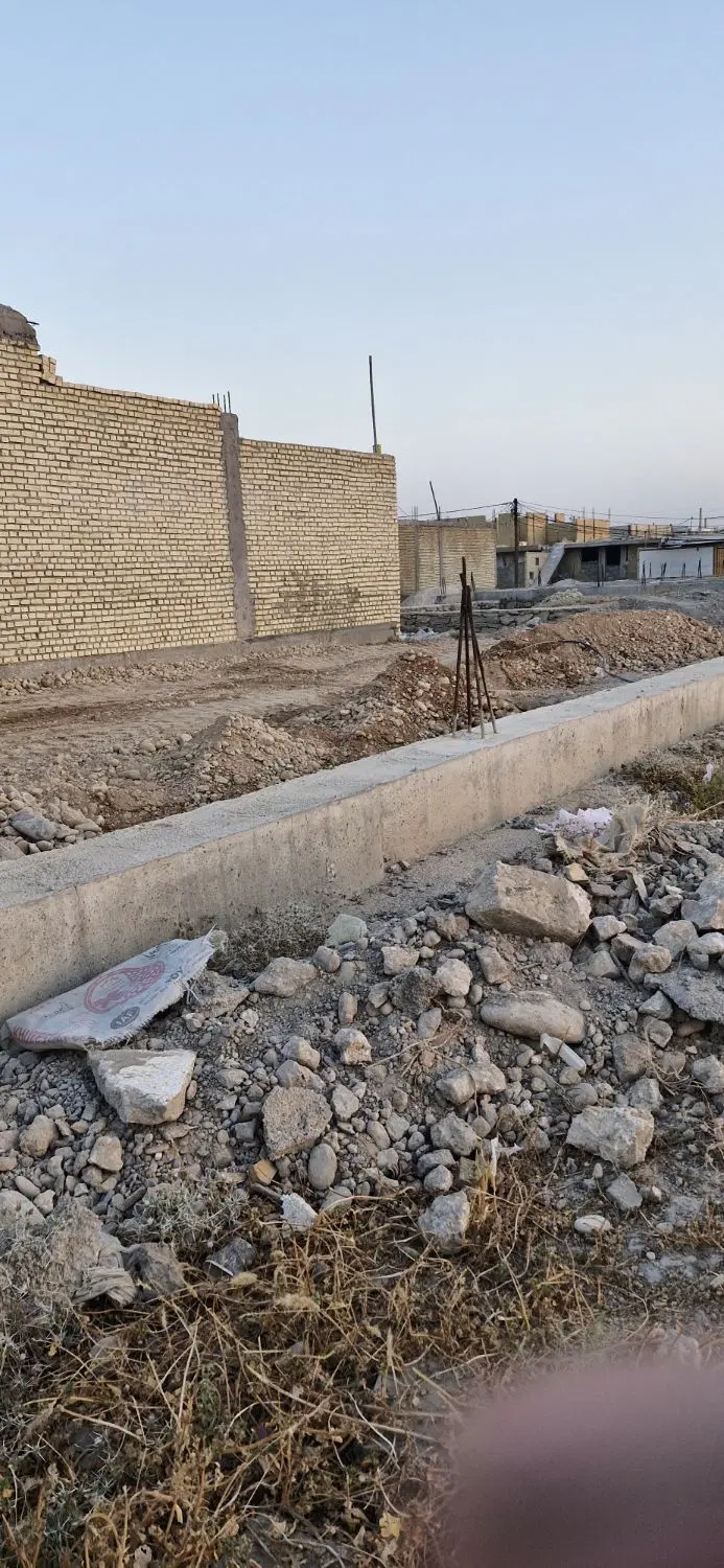 زمین سنگکاری و شناژ بسته
