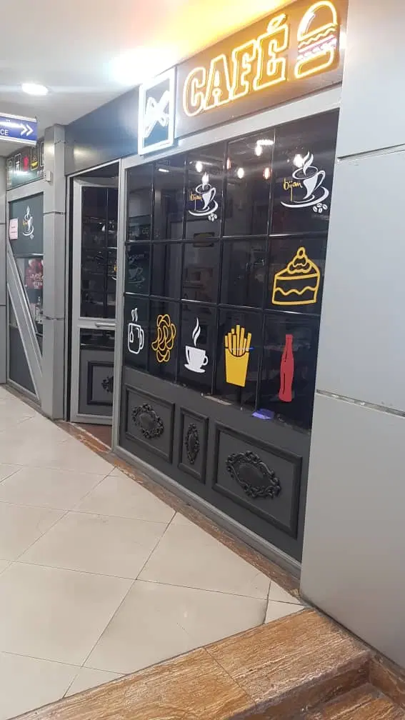 ۴۰ متر کافه رستوران با تجهیزات رهن کامل