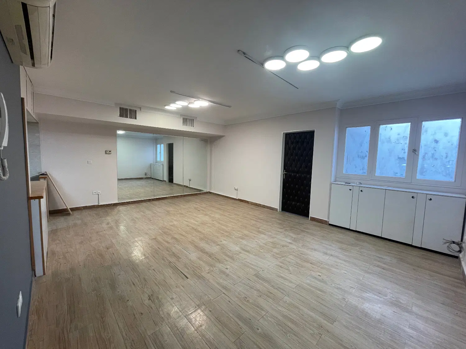 بر پاسداران سند اداری