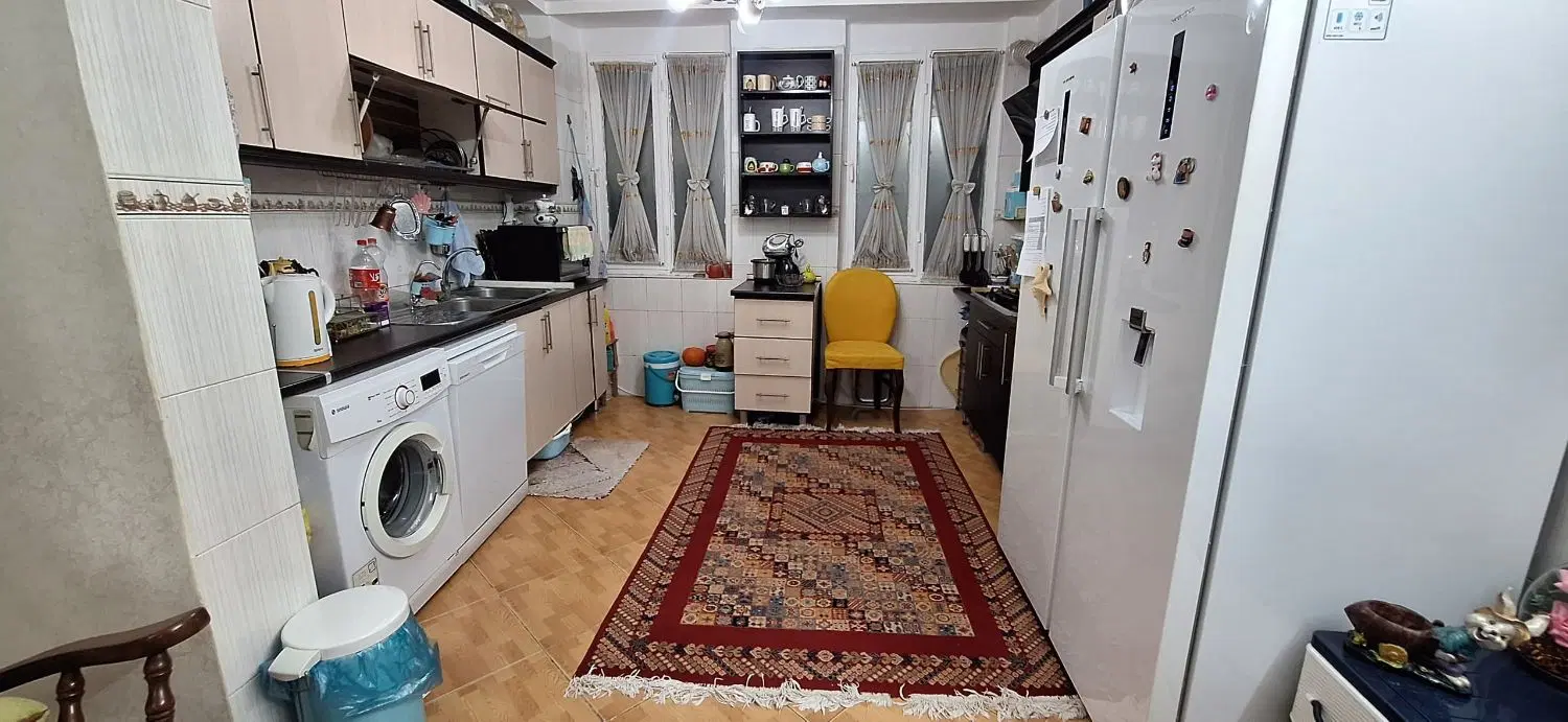 آپارتمان تک واحدی