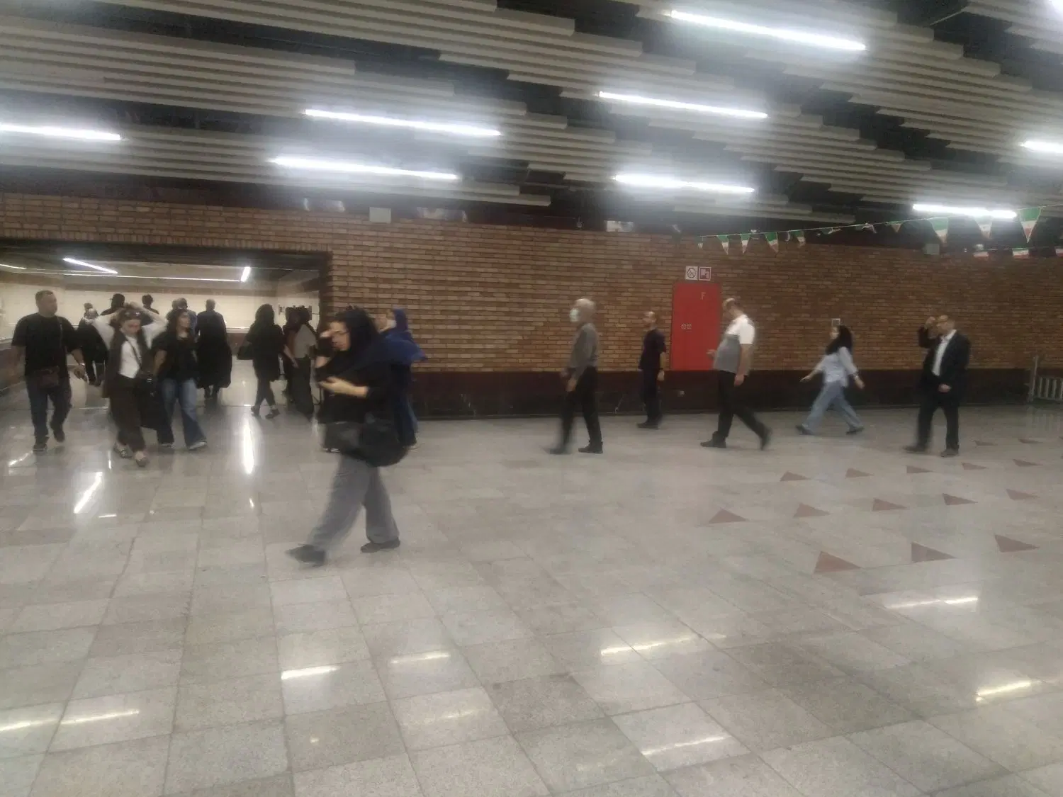 اجاره فضای مناسب دستگاه وندینگ مترو دادمان