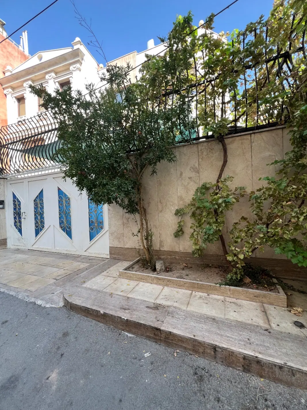 ویلایی نقلی ۸۰ متر دونبش شیخ صدوق شیخ مفید