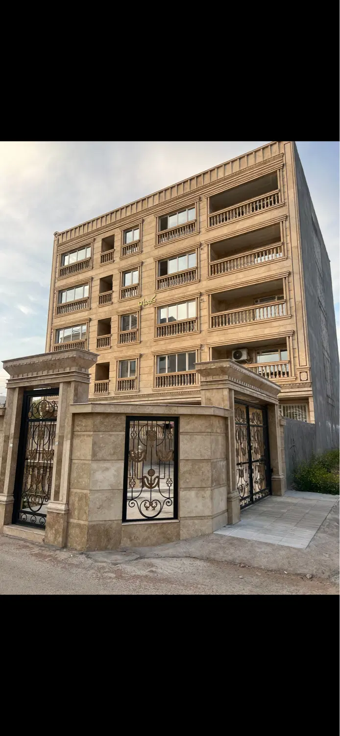 فروش دو خوابه تاپ لوکیشن _ لوکس بی نظیر