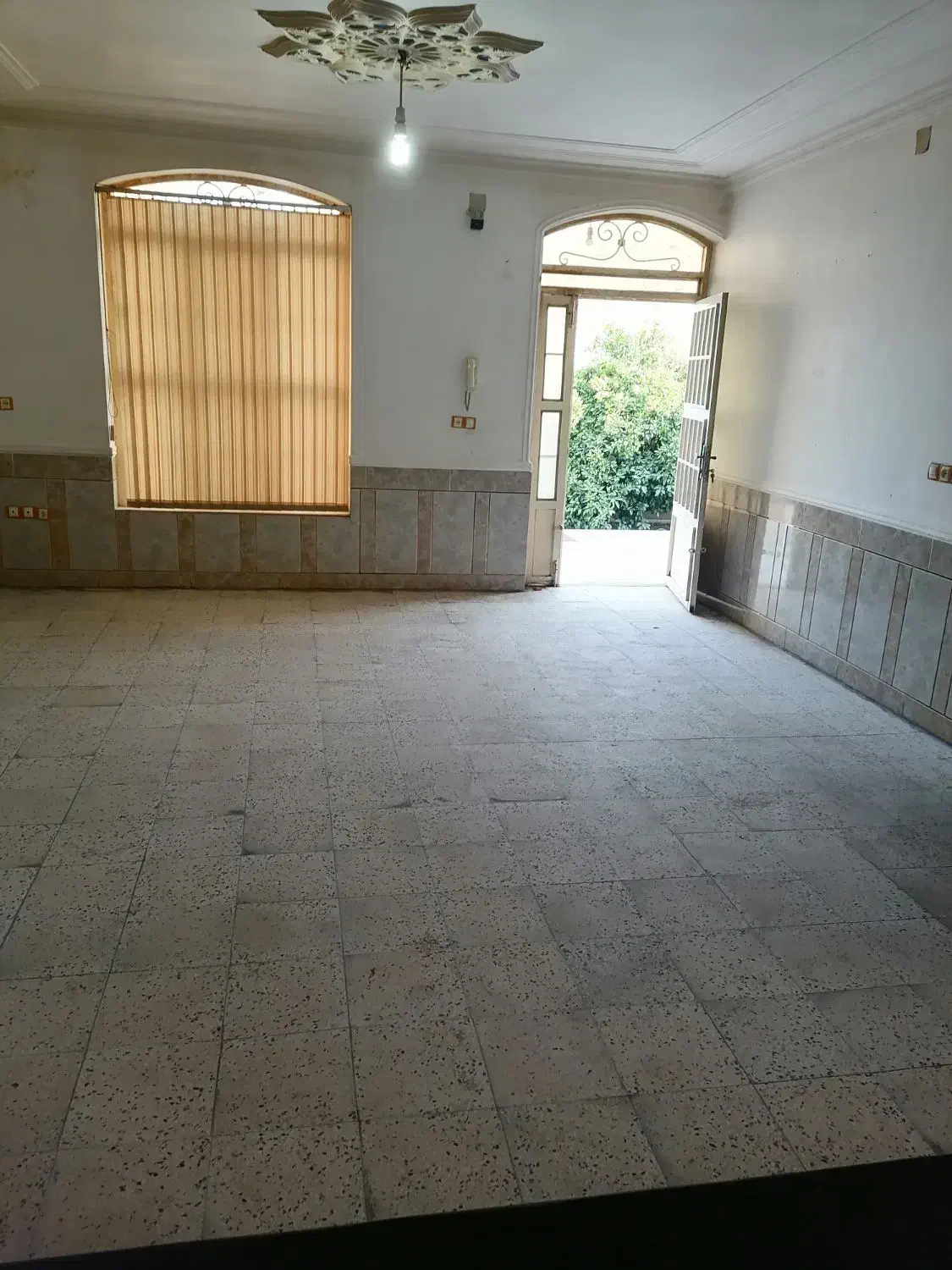 خانه ویلایی بعداز شاپورجان ،،حسن آباد