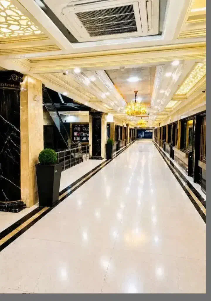 فروش مغازه در وسط شهر