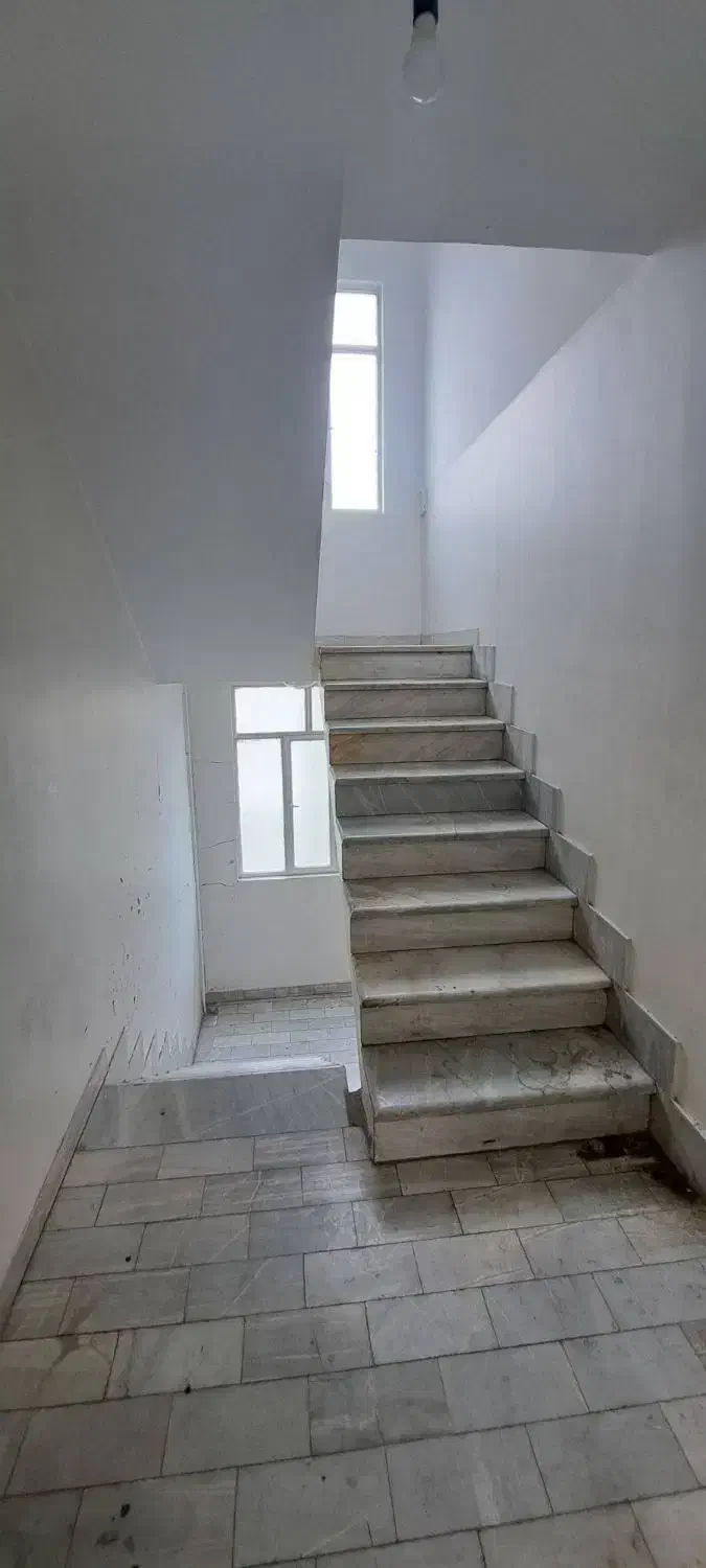 ملک ۶۰ متری