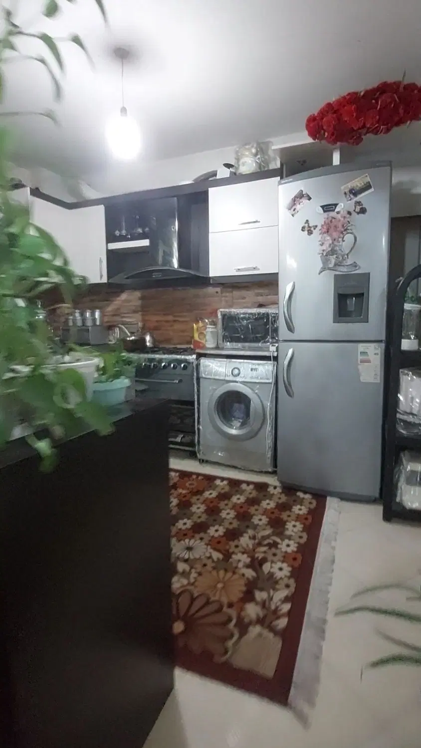 آپارتمان رهن و اجاره  دو نبش  مطهری شمالی