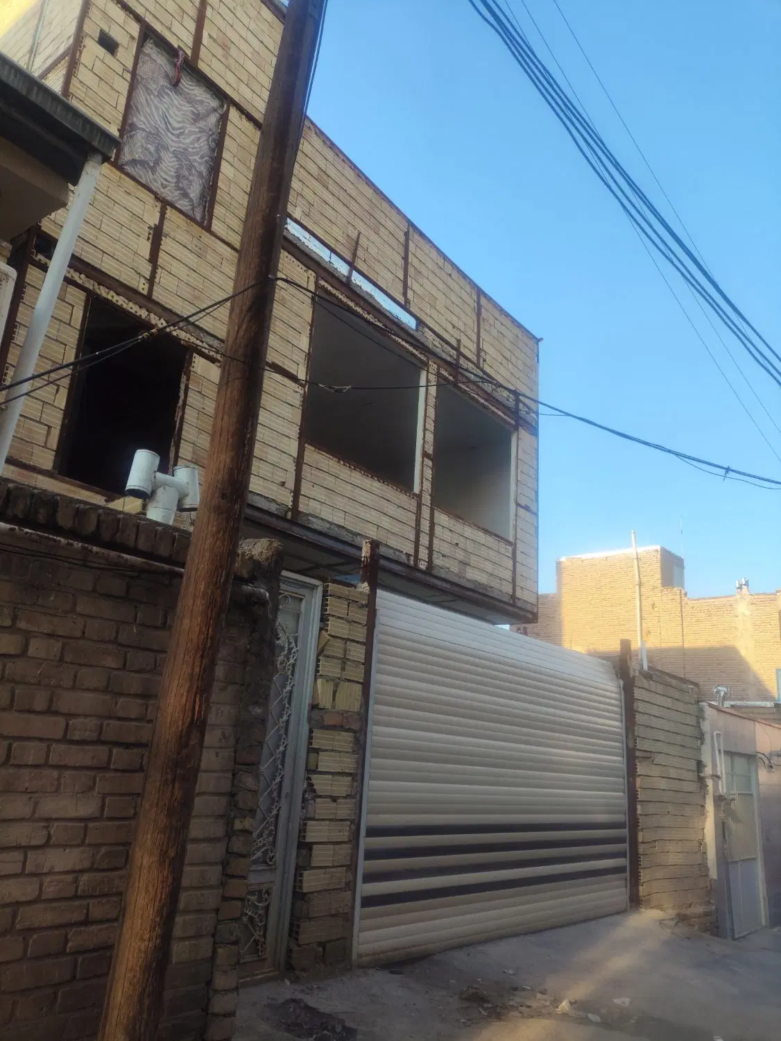 منزل ویلایی دوطبقه با بهار خواب