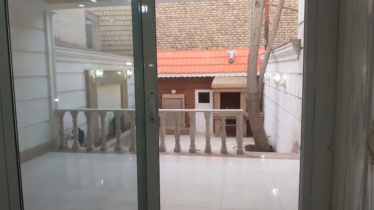 ۱۵۰ متری همکف