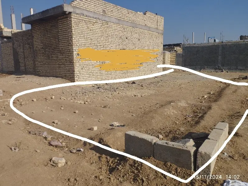 زمین ۱۰۵ متری