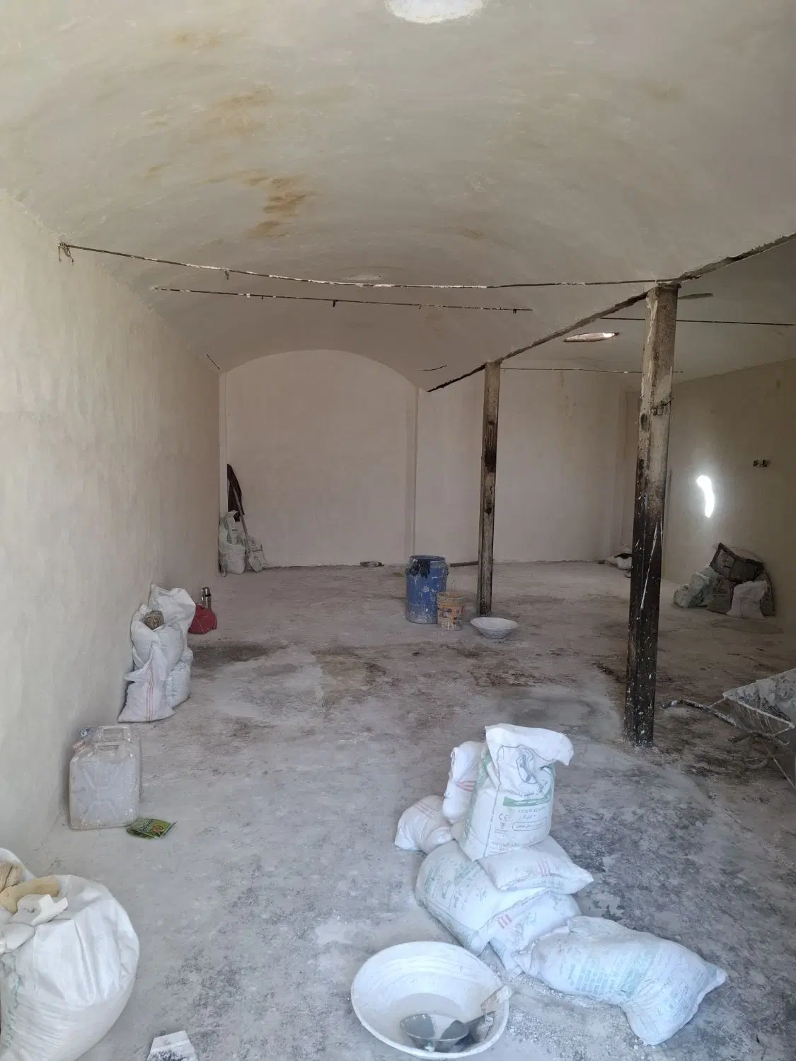 ۱۰۰ متر سالن علی اباد پاکدانه