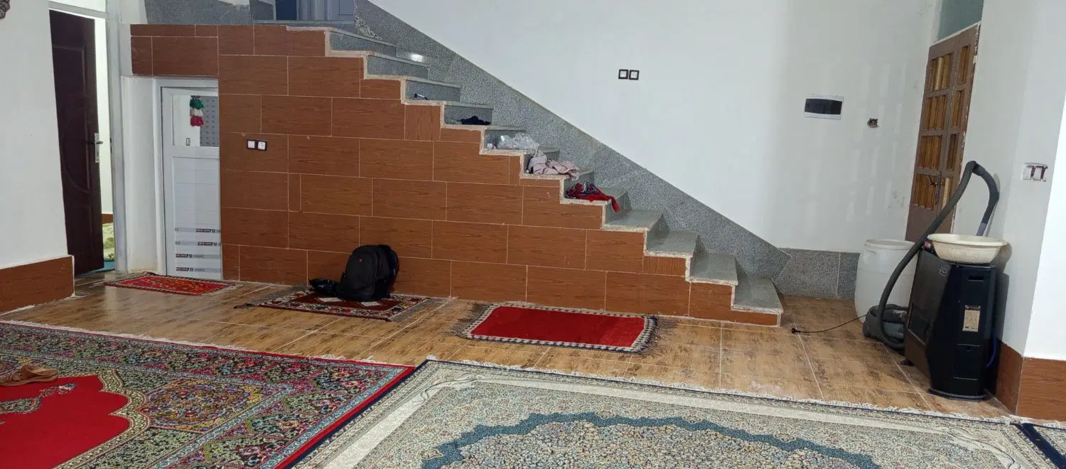 فروش فوری‌ منزلی‌‌ 2طبقه بایک پارکینگ جای یک‌ماشین