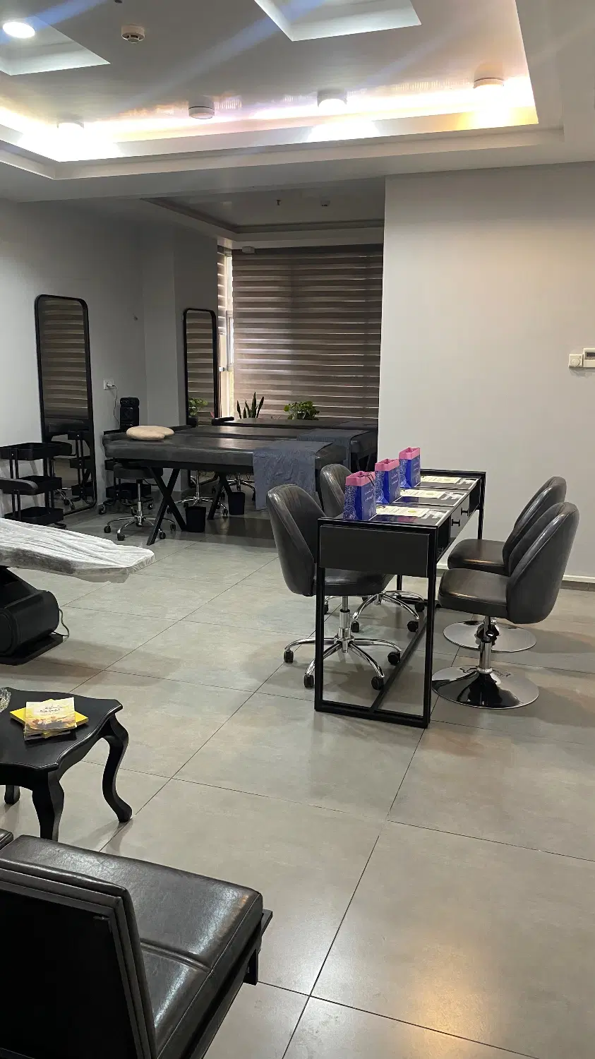 اجاره لاین مژه در مرکز تخصصی مجتمع کاربن