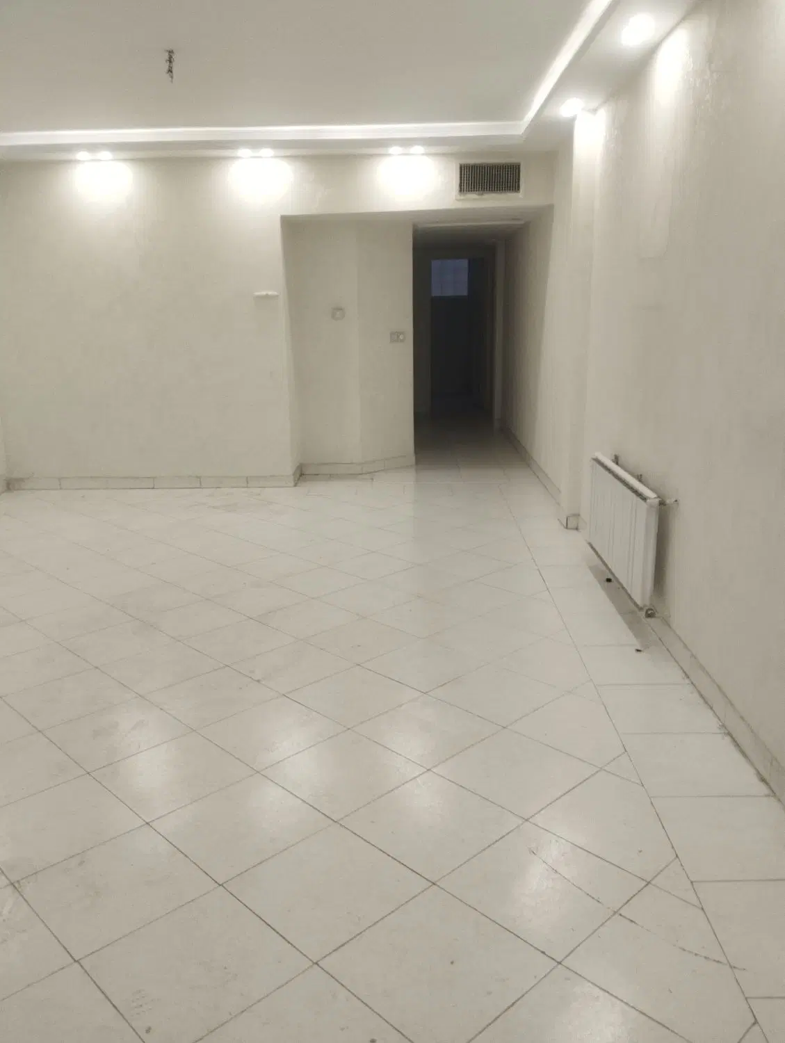 ۶۵مترط۲بابالکن۲۰۰با۲۷