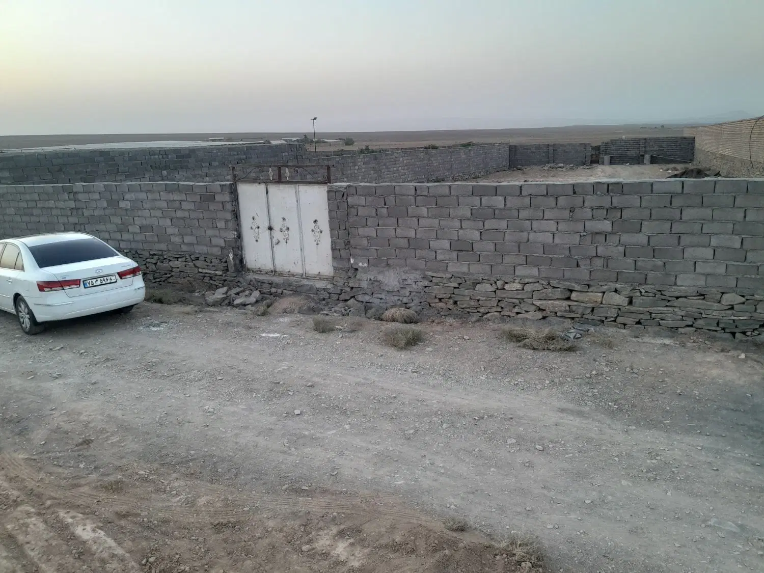 زمین ورجان چهاردیواری