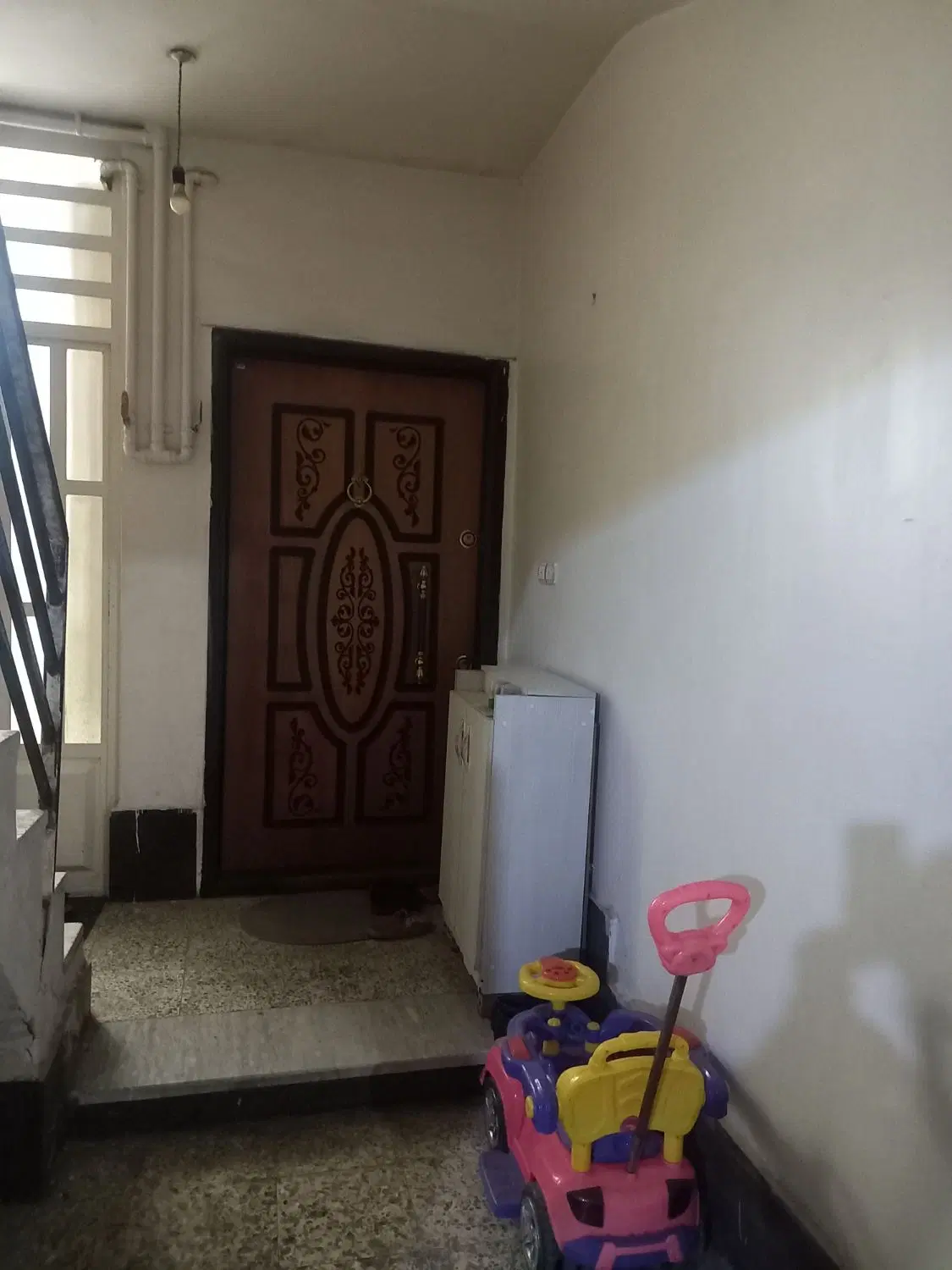 یک باب منزل چهار واحده به متراژ ۶متر