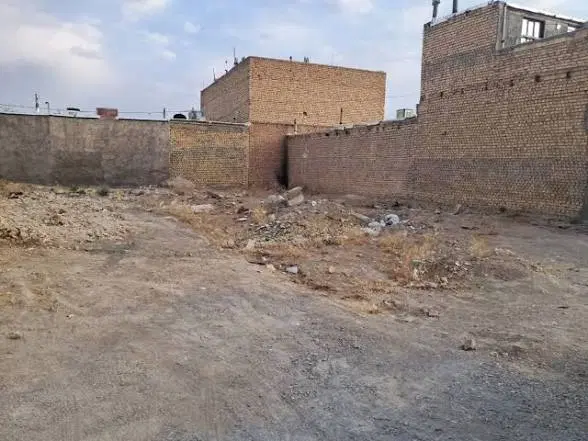 زمین ۱۲۰ متری شهرک جدید بین جرسقان و سلطان آباد