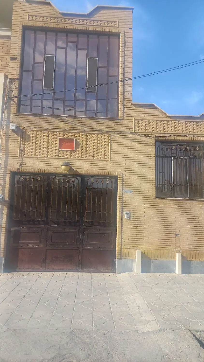 ویلایی  ۳ خواب خیابان شهید کاظمی