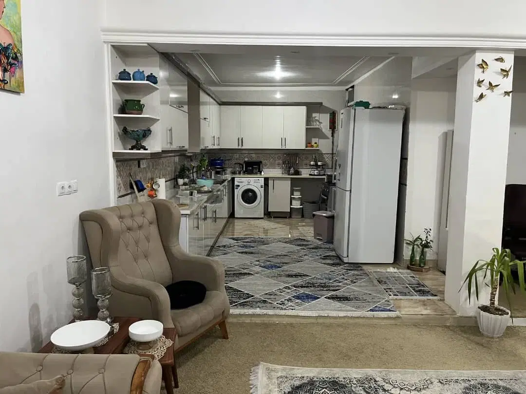 فروش دوطبقه نوساز 180متری با املاک یکتا