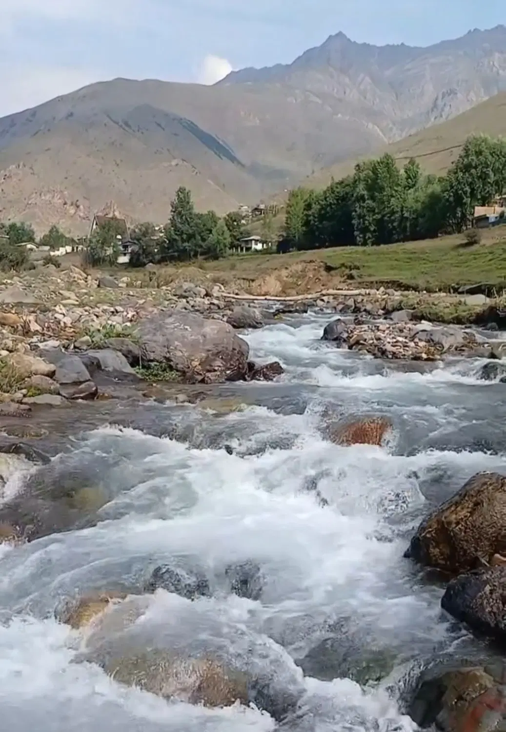 خونه ویلایی نقلی برای رهن و اجاره ایخوم