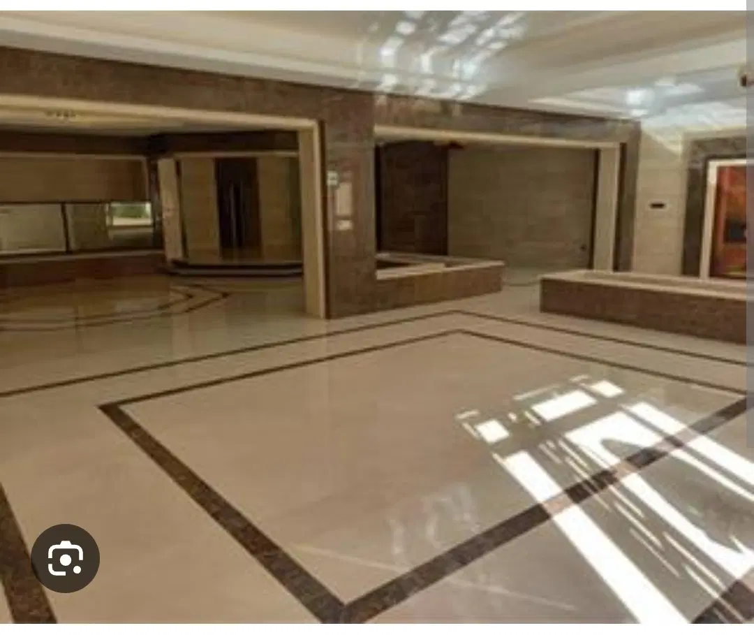 اوایل اقبال ۲۲۰ متر  زیر زمین