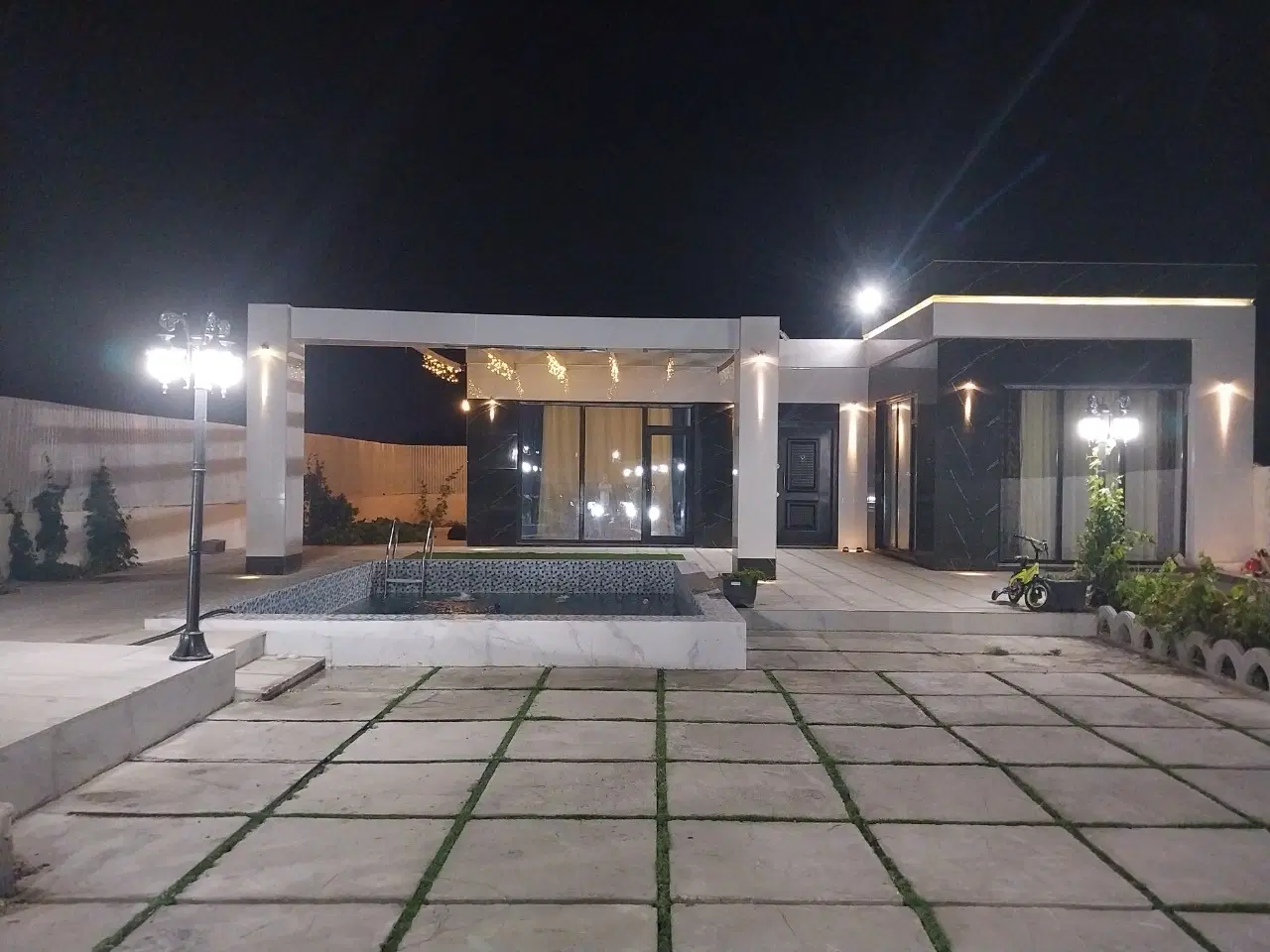 اجاره مغازه ،برسعدی میراقایی،۲۴۰متر،املاک وکیلی