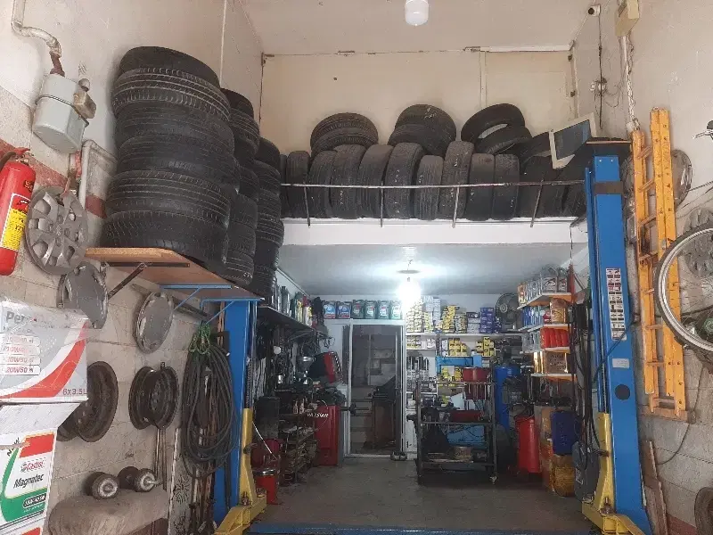 تجاری بر۲۰متری