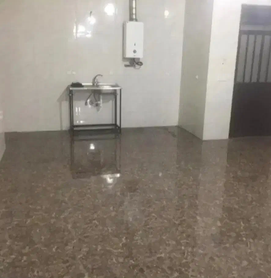 فروش مغازه و زیرزمین تجاری بر بلوار ۴۴ متری