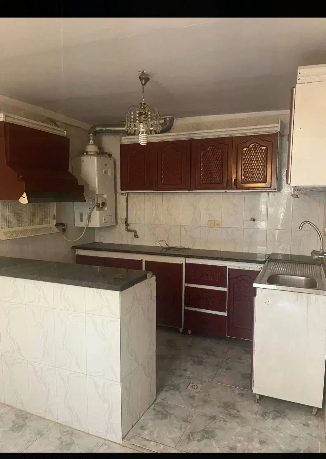 آپارتمان ۶۵ ساخت ۸۲ میرزایی شیرازی غربی