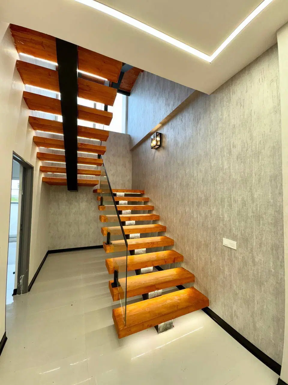 دوبلکس مدرن ۳ خواب تاپ لوکیشن