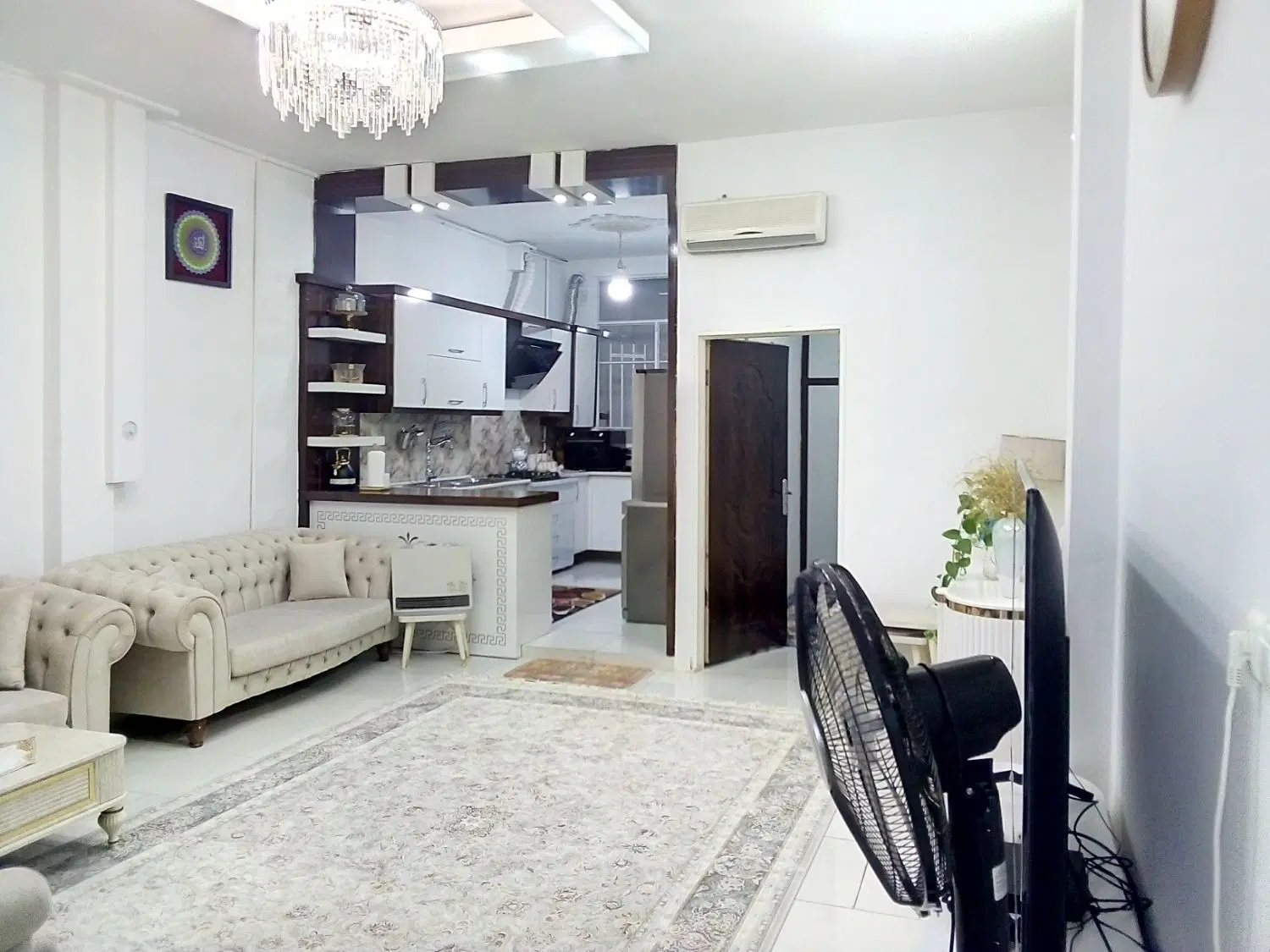 آپارتمان همکف شیک  حاشیه کشاورز 7
