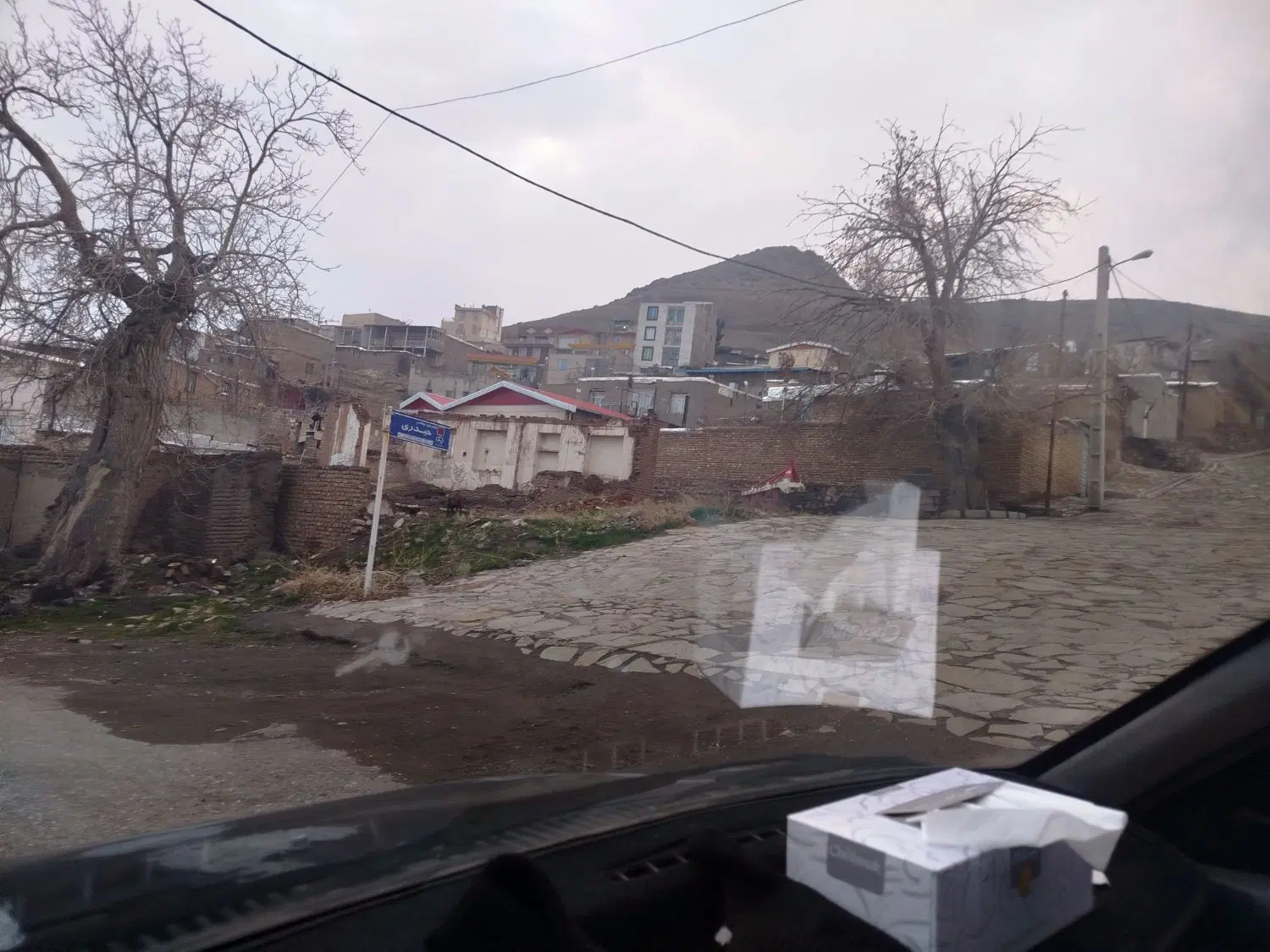 ۱۱۰مترمربع مسکونی داخل بافت روستای عبدل آباد