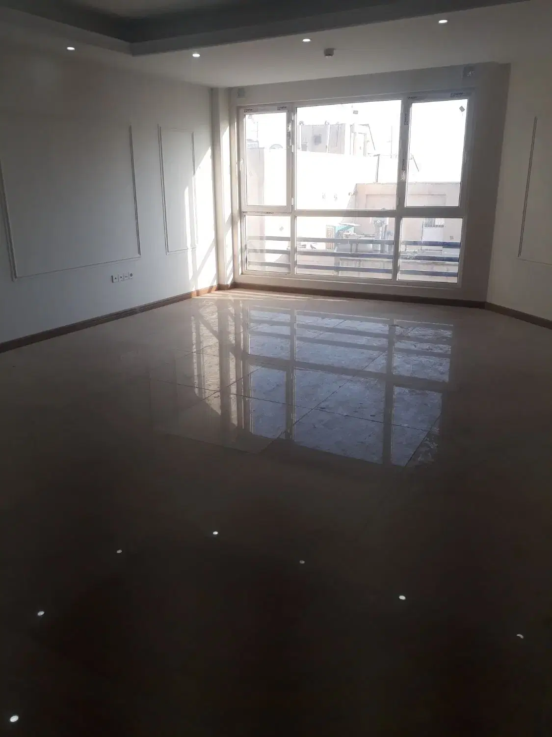 فروش آپارتمان نوساز ۱۲۷متر ۳ خواب طبقه ۴