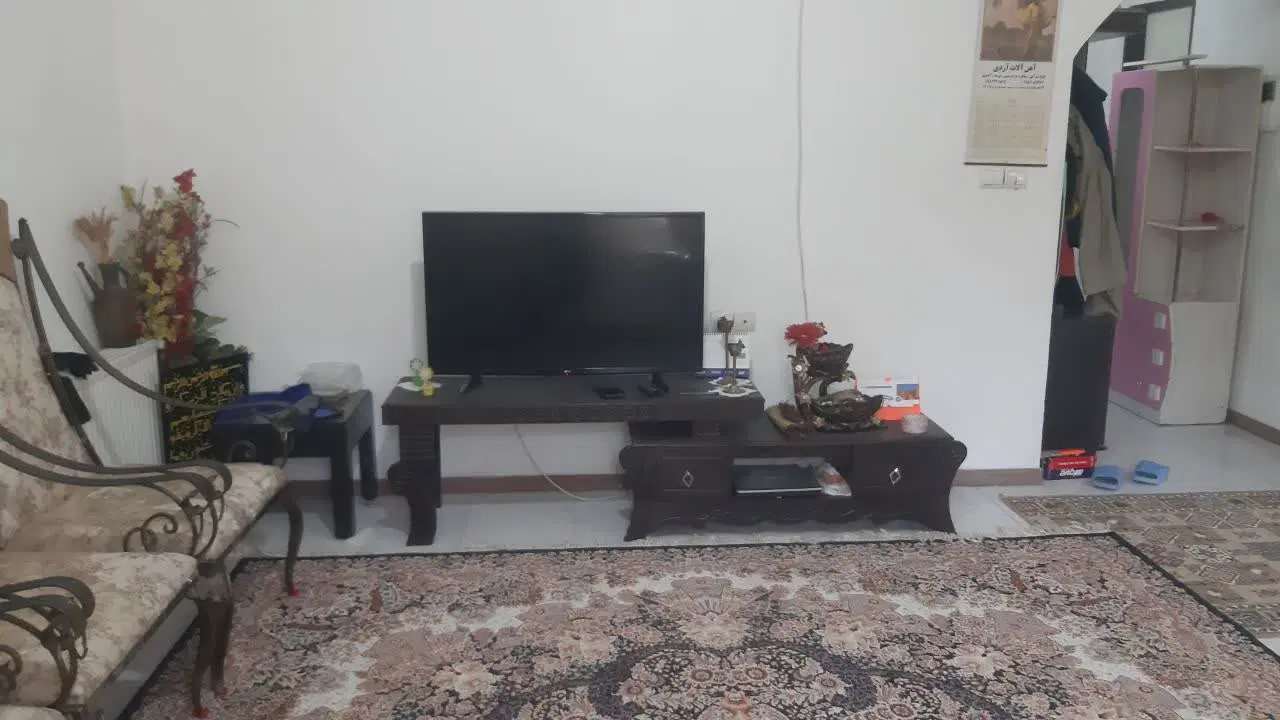 یک واحد مسکونی واقع در شهرک رضویه بفروش میرسد