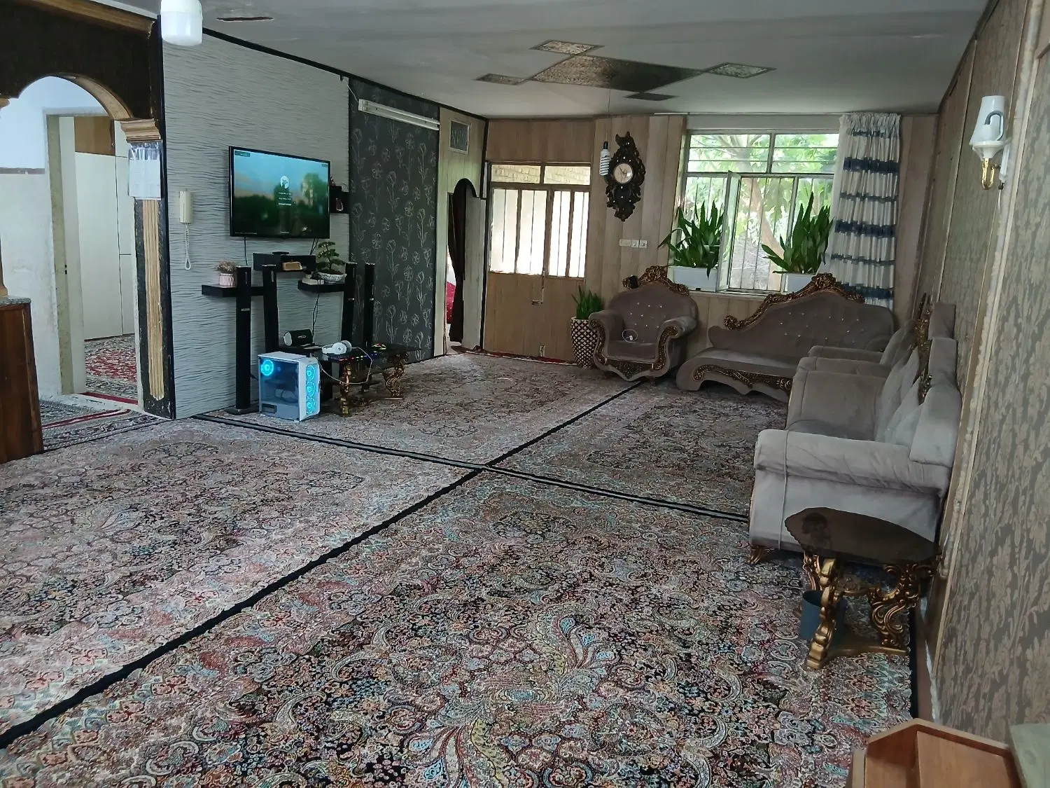 منزل مسکونی حیاط دار