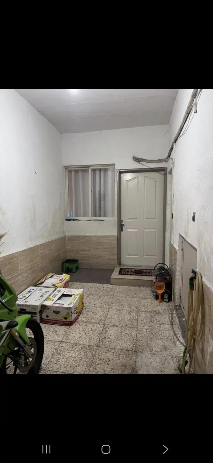خانه با پارکینگ ملک تخلیه است