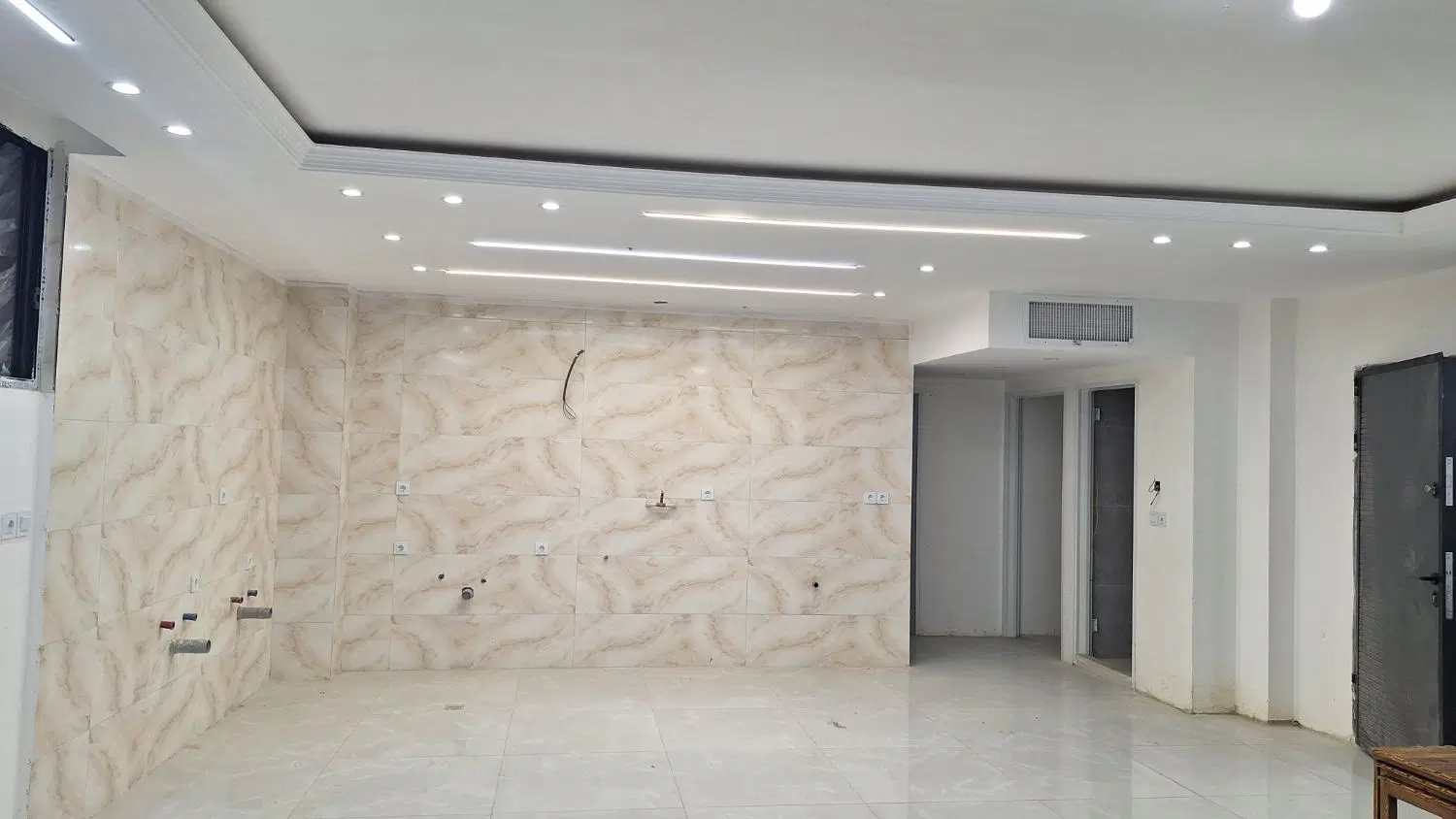 آپارتمان تک واحدی سه خواب