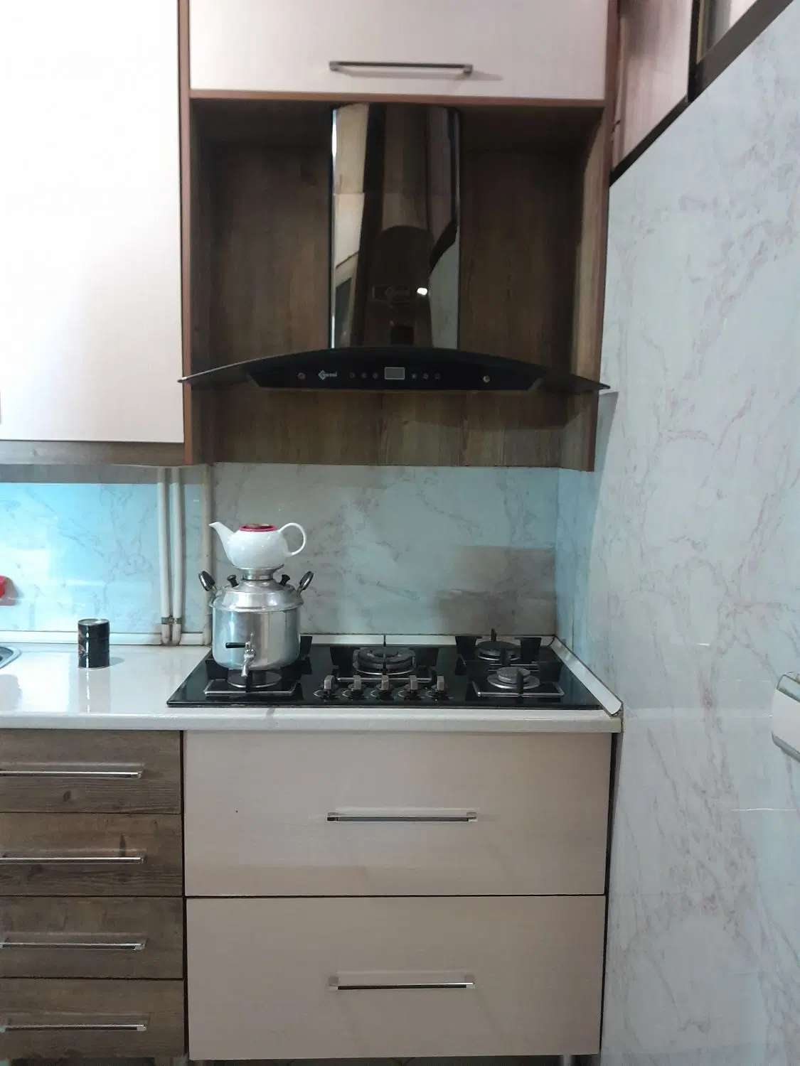 آپارتمان تجاری و مسکونی حاشیه معلم