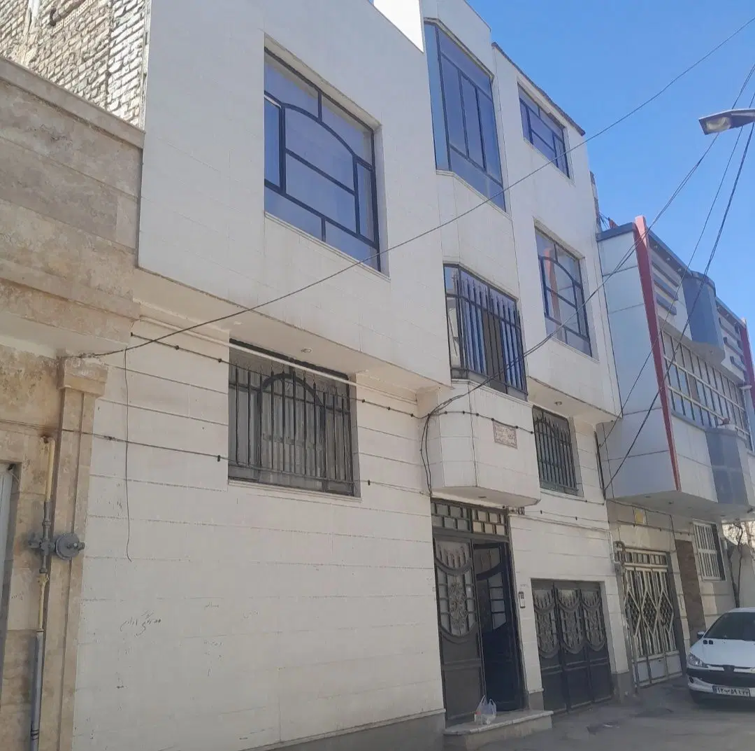 آپارتمان ۱۱۰ متری