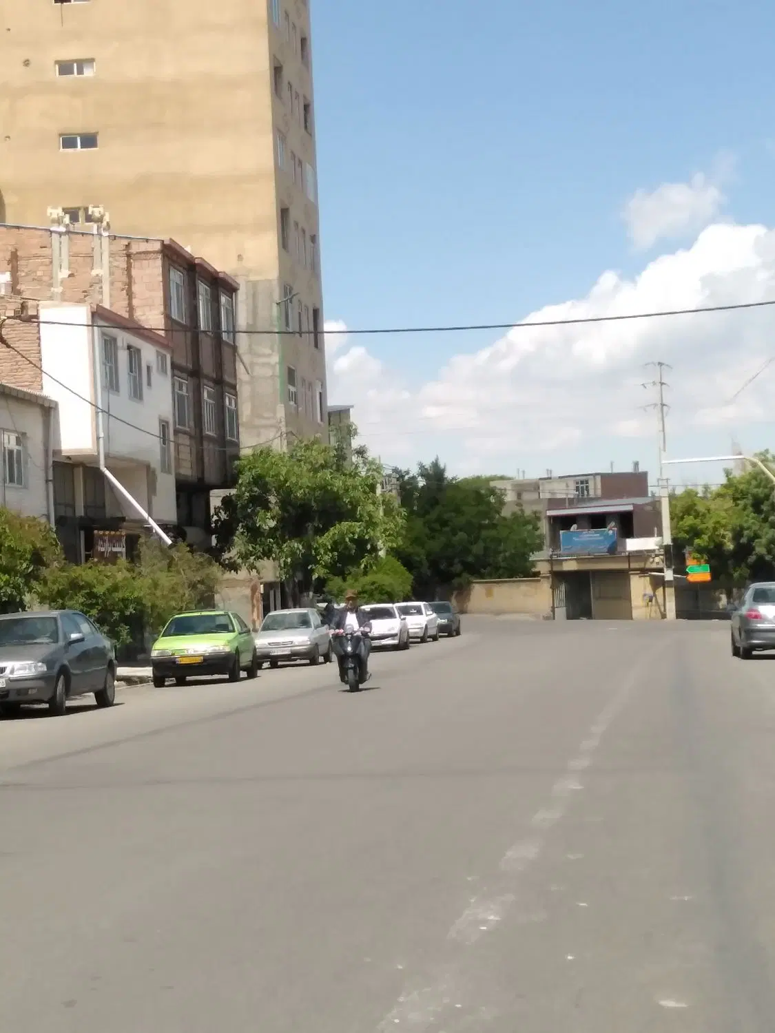 اجاره مغازه 22متری با11متر بالکن در اسکو